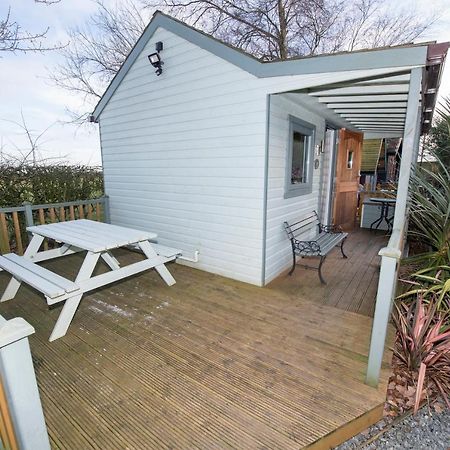 Seaways glamping, Cedar Apartment Driffield Bagian luar foto